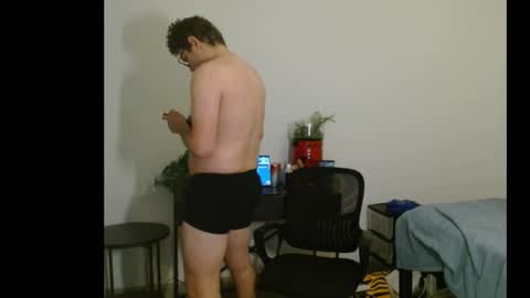 Snapshot of sumvirk04 chatting on 11.18.25 Sum online show from 11.18.25