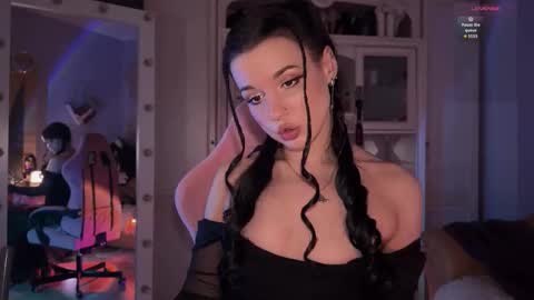 Snapshot of sun_for_you chatting on 10.16.25 Miss Nelly online show from 10.16.25