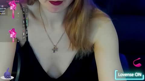 Snapshot of sun_kitty_ chatting on 10.21.25 Alisa online show from 10.21.25