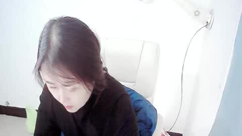 Snapshot of sun_yummy chatting on 12.08.24 Lucis online show from 12.08.24