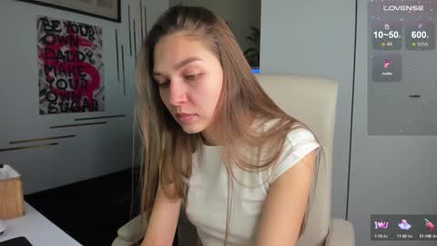 Snapshot of sunlightsofia chatting on 02.21.25 Sofia online show from 02.21.25