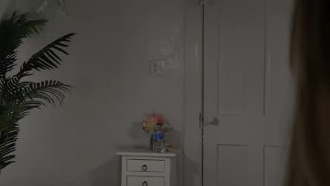 sunluscious online show from 01.11.26