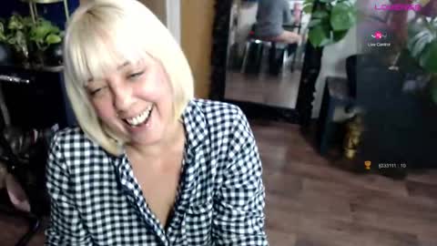 Sunni Knight online show from 01.12.26