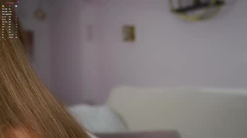 Lily online show from 09.26.25