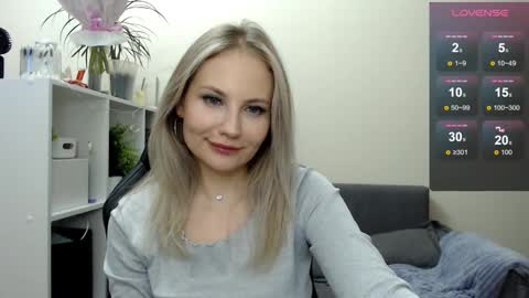 Naomi online show from 03.09.25