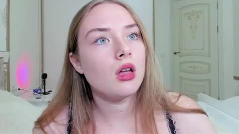 Vanessa online show from 11.07.25