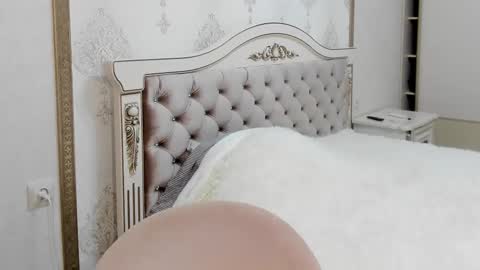 Vanessa online show from 02.14.26