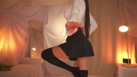 Snapshot of sunny_maria chatting on 10.12.25 Maria online show from 10.12.25