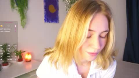 Snapshot of sunnybish chatting on 10.20.25 Keeley online show from 10.20.25