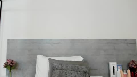 sunnywhitee online show from 02.07.26