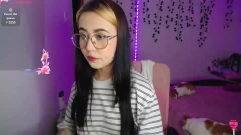 Snapshot of sunset_pienk chatting on 12.03.24 Sunset online show from 12.03.24