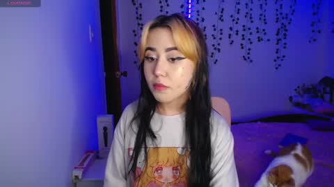 Snapshot of sunset_pienk chatting on 12.07.24 Sunset online show from 12.07.24