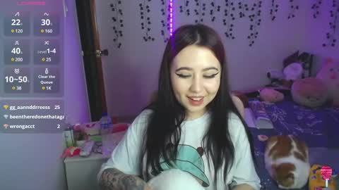 Snapshot of sunset_pienk chatting on 02.21.25 Sunset online show from 02.21.25