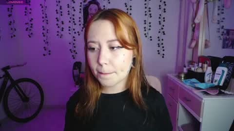 Snapshot of sunset_pienk chatting on 09.09.25 Sunset online show from 09.09.25