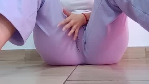 Annie online show from 10.02.25