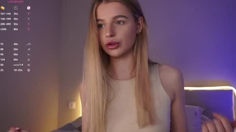 Snapshot of sunshine_diana_ chatting on 12.19.24 Di online show from 12.19.24