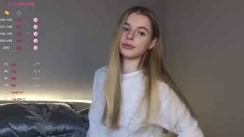 Snapshot of sunshine_diana_ chatting on 02.12.25 Di online show from 02.12.25
