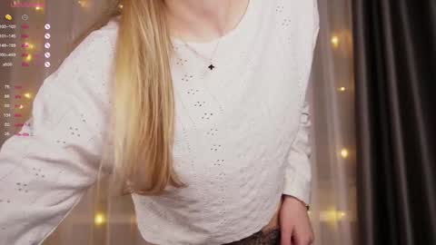 Snapshot of sunshine_diana_ chatting on 02.23.25 Di online show from 02.23.25