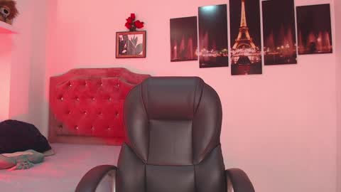 Snapshot of sunshine_gh1 chatting on 01.12.25 Sunshine online show from 01.12.25