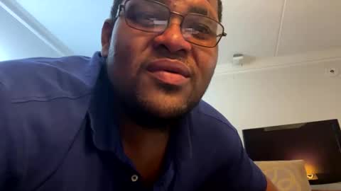 WATCHMEMAKEYOUCUM online show from 05.13.26