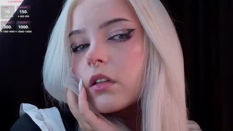 Snapshot of sunshinegirlx chatting on 09.25.25 Alice online show from 09.25.25