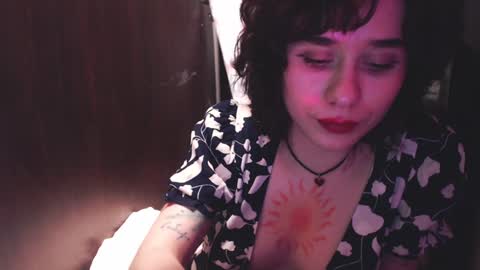 Snapshot of sunshinehella chatting on 12.03.24 Hella online show from 12.03.24