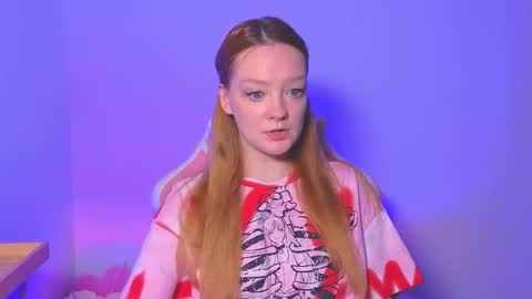 Snapshot of sunshunexxx chatting on 10.13.25 SunShuneXxX online show from 10.13.25