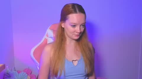 Snapshot of sunshunexxx chatting on 10.16.25 SunShuneXxX online show from 10.16.25