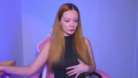 Snapshot of sunshunexxx chatting on 10.24.25 SunShuneXxX online show from 10.24.25