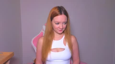 Snapshot of sunshunexxx chatting on 10.26.25 SunShuneXxX online show from 10.26.25