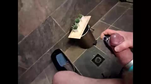 Snapshot of superdave077bigdave chatting on 04.13.26 Superdave online show from 04.13.26