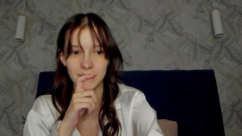 Una online show from 01.08.25