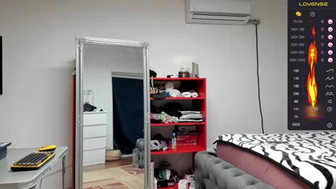 Snapshot of supermanboyxxl chatting on 01.10.25 supermanboyxxl online show from 01.10.25