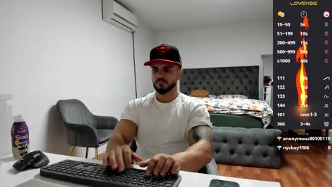 Snapshot of supermanboyxxl chatting on 10.09.25 supermanboyxxl online show from 10.09.25