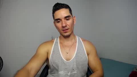 Snapshot of supermen_03 chatting on 12.28.24 jhosh online show from 12.28.24