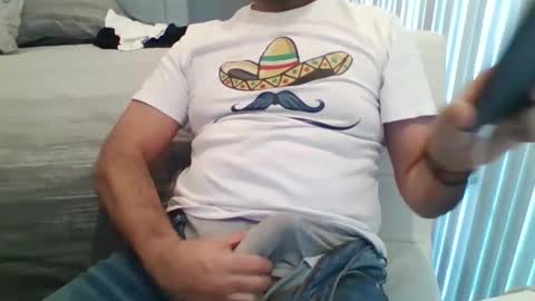 Snapshot of supernovarise chatting on 01.23.25 supernovarise online show from 01.23.25