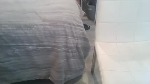 Snapshot of supernovarise chatting on 02.05.25 supernovarise online show from 02.05.25