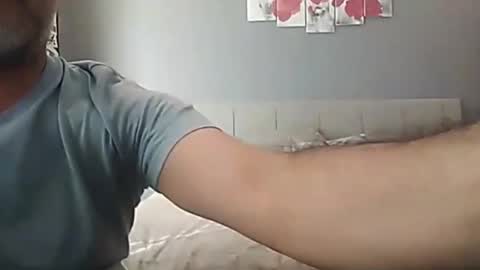 Snapshot of supernovarise chatting on 02.08.25 supernovarise online show from 02.08.25