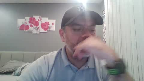 Snapshot of supernovarise chatting on 02.12.25 supernovarise online show from 02.12.25