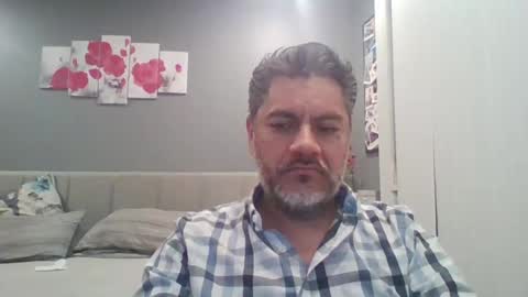 Snapshot of supernovarise chatting on 02.13.25 supernovarise online show from 02.13.25