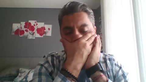 Snapshot of supernovarise chatting on 02.27.25 supernovarise online show from 02.27.25