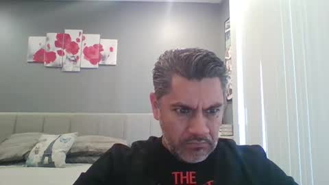 Snapshot of supernovarise chatting on 03.01.25 supernovarise online show from 03.01.25