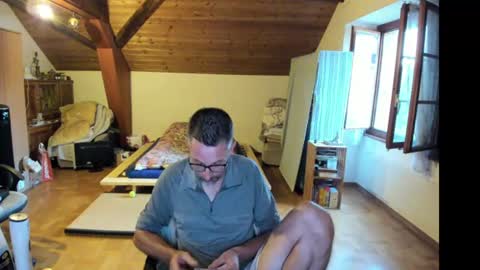 supersquirrel81 online show from 08.08.26