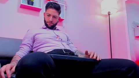 supreme_alpha_ online show from 11.27.25