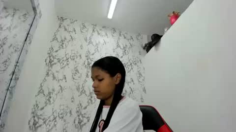 suri online show from 05.10.26