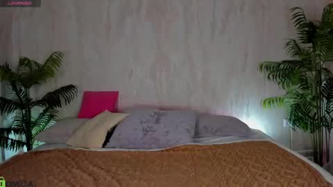 Annie online show from 09.19.25