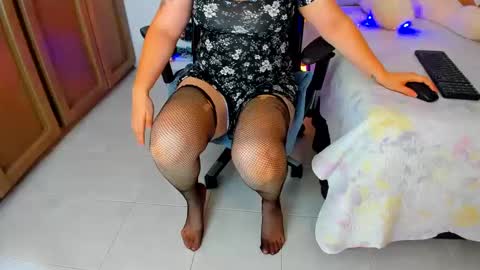 Snapshot of susan_fox1 chatting on 12.13.24 Dani online show from 12.13.24