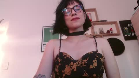 susana_w online show from 10.04.25