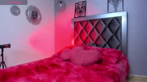 Susana W online show from 02.28.25