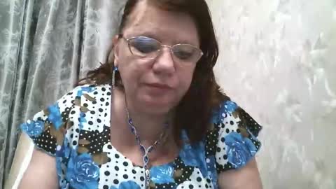 SusanaAhSun online show from 10.17.25